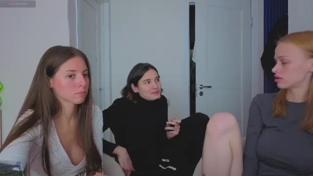 ihavepaws33 Chaturbate cam video 2026-09-21 13:49