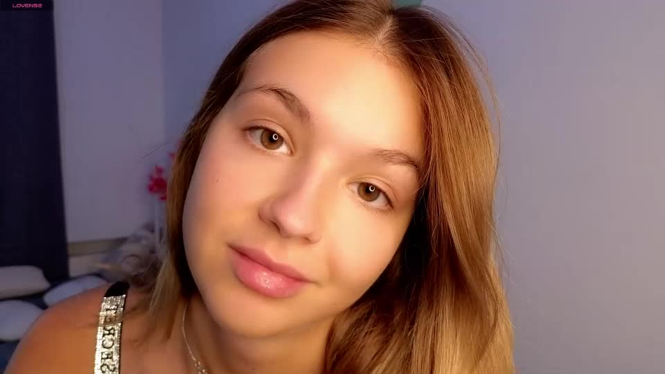 nicolelevis Chaturbate recording at 2026-05-16 19:13:00