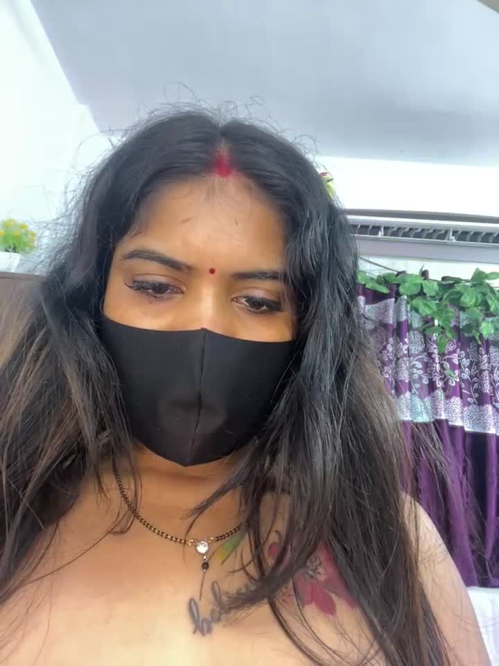 V-Hot-Sweti